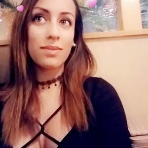 Meet your Posher, Alejandra